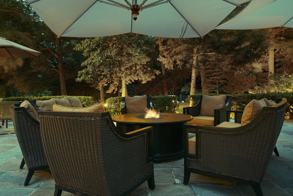Hilton Westchester Rye Brook Extérieur photo