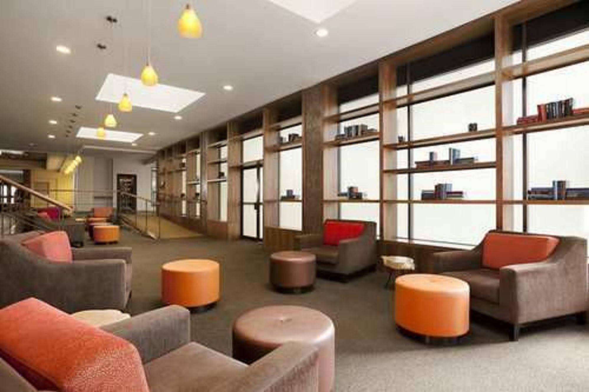 Hilton Westchester Rye Brook Extérieur photo